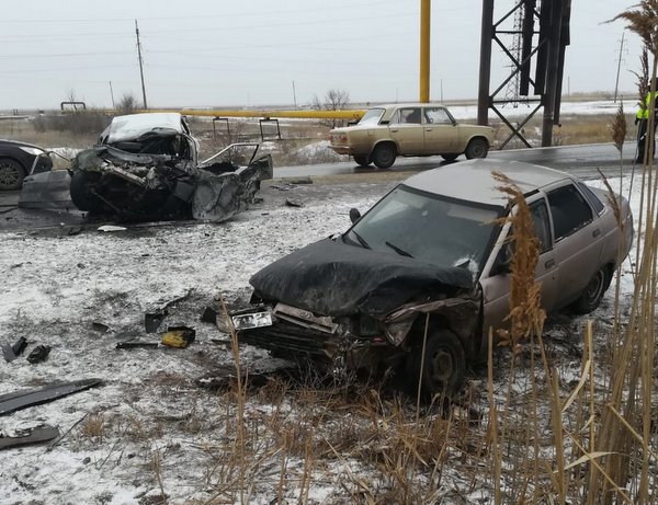 Один человек погиб в тройной аварии на трассе Р-22 Каспий в Волгоградской области - «ДТП»