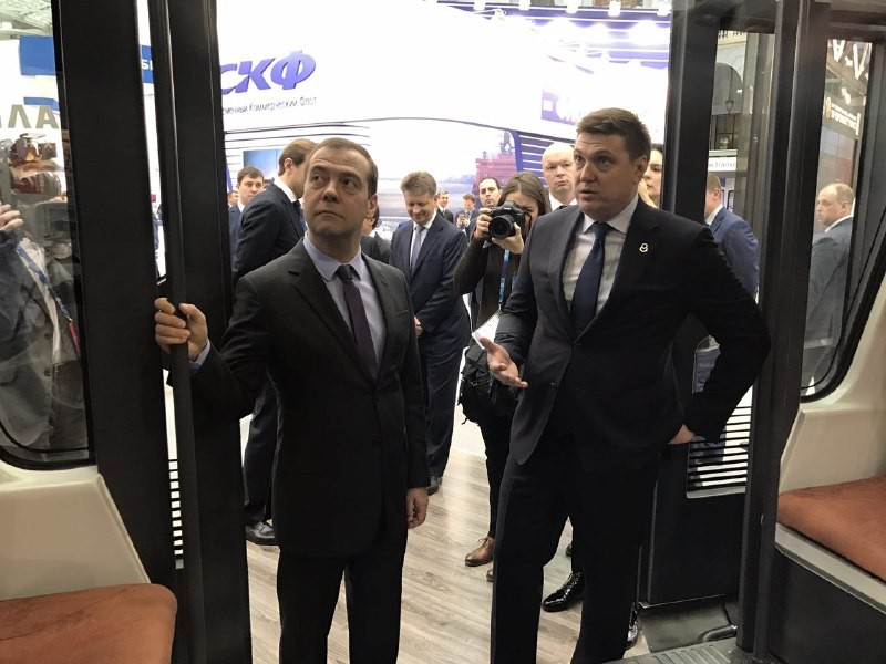 Беспилотный автобус MatrЁshka представили главе правительства РФ - «Volgabus»