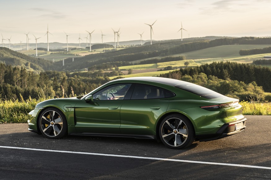 Porsche готовится к выпуску новых «зелёных» моделей: компания наладит производство батарей - «Porsche»