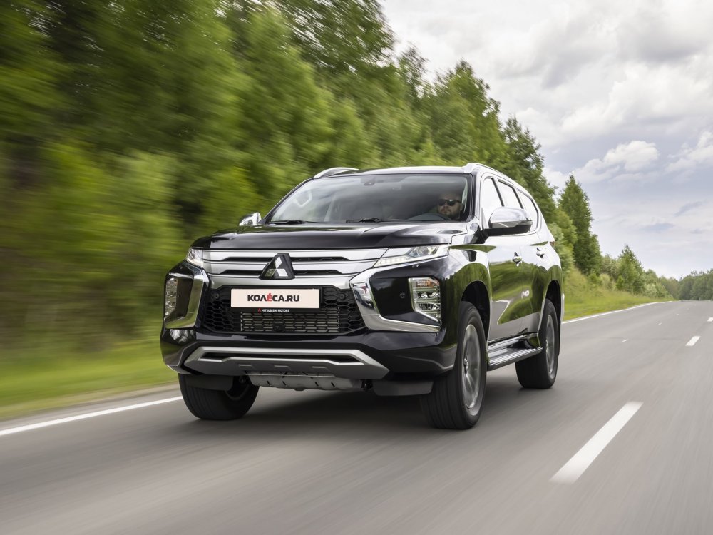 Цифровые приборы и багажник с сервоприводом: тест нового Mitsubishi Pajero Sport - «Mitsubishi»