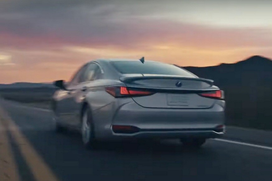 Обновлённый Lexus ES засвечен на видео: перемен во внешности немного - «Lexus»