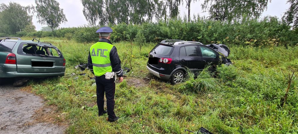 Один человек погиб, трое пострадали в аварии на дороге Нижний Тагил - Верхняя Салда в Свердловской области - «ДТП»