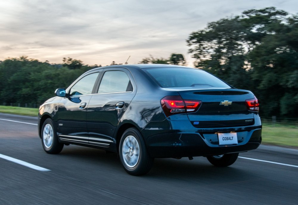 Chevrolet тестирует седан Cobalt нового поколения - «Ravon»