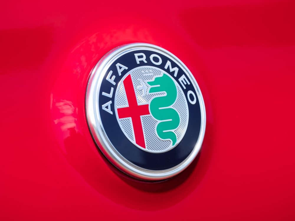 Большому кроссоверу быть: Alfa Romeo готовит конкурента BMW X5 и X6 - «Alfa Romeo»