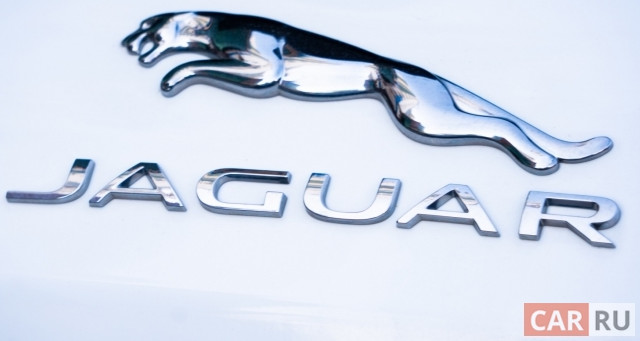 Jaguar попрощается со спорткаром F-Type юбилейной версией - «Автоновости»