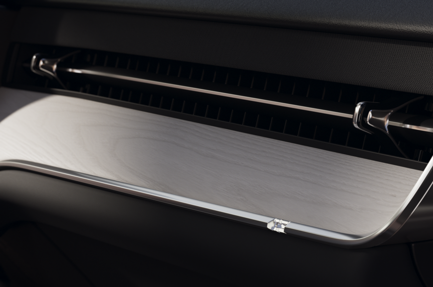 Volvo готовится к дебюту преемника XC90: интерьер флагмана EX90 показался на фото - «Автоновости»