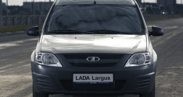 Дилеры Lada продали последние партии Lada Largus весной 2023 года - «Автоновости»