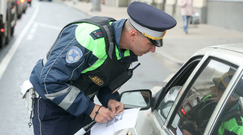 В России вступил в силу порядок ограничения водительских прав уклонистам - «ГИБДД»