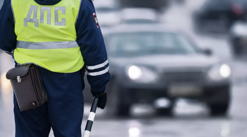 В ХМАО пьяный 17-летний подросток на автомобиле пытался скрыться от полиции - «ГИБДД»