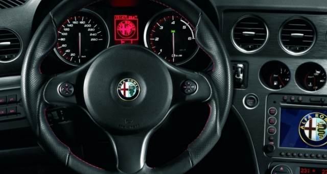 Alfa Romeo запускает специальную серию Tributo Italiano - «Автоновости»