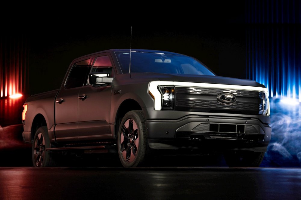 Ford откладывает запуски новых электромобилей и возвращается к гибридам - «Автоновости»
