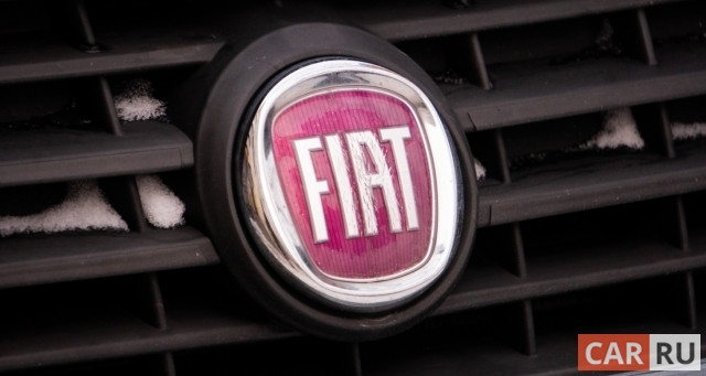 В порту Италии задержали новые Fiat Topolino, у правительства страны к ним есть претензии - «Автоновости»