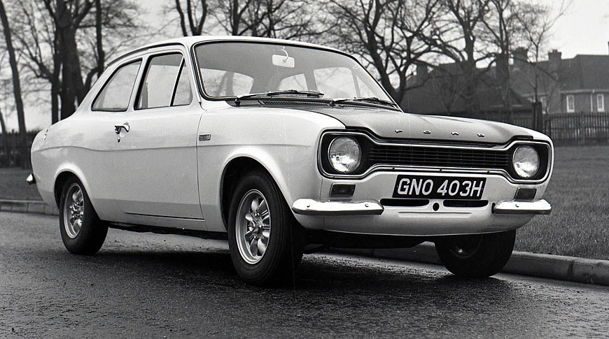 Полностью новый Ford Escort Mk1 RS: только аналоговая техника и два мотора на выбор - «Автоновости»