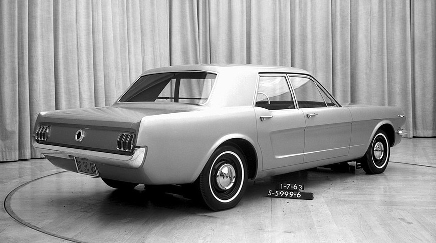 Компания Ford зарегистрировала имя Mach 4, подогрев слухи о четырёхдверном Мустанге - «Автоновости»