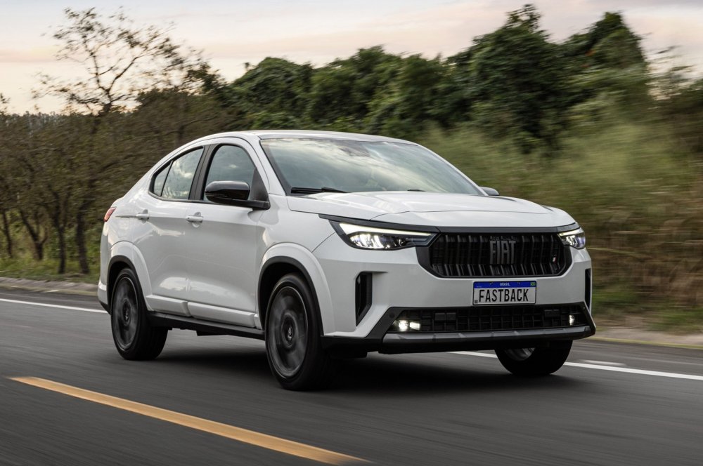 Кросс-купе Fiat Fastback обновилось в стиле Pulse, цены известны - «Автоновости»