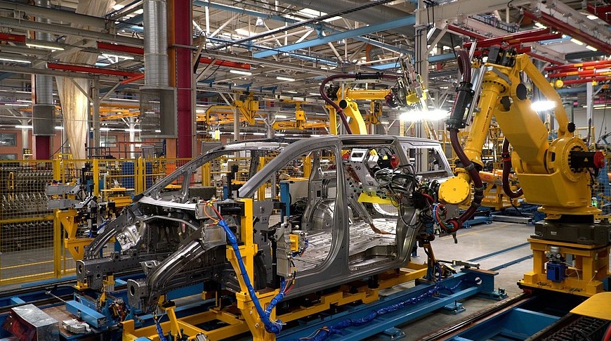 На заводе в Татарстане стартовало серийное производство минивэна Sollers SP7 - «Автоновости»