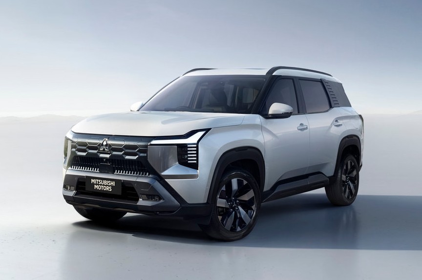Новый кроссовер Mitsubishi Destinator доступен к заказу: в базе – дешевле младшего Xforce - «Автоновости»