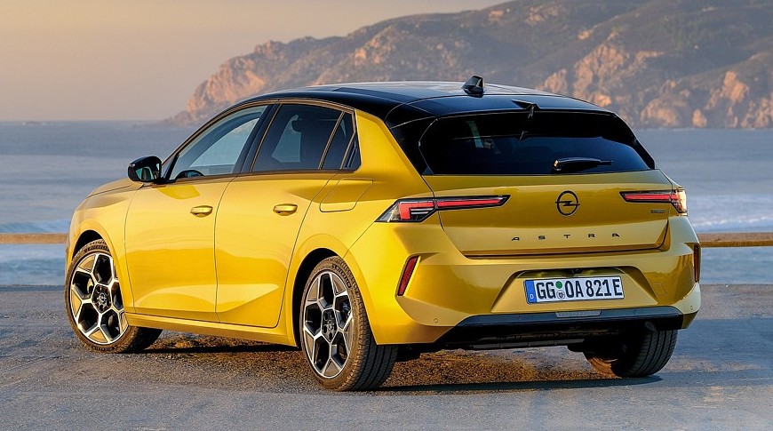 Opel добавил мощности теряющей популярность Астре, не повысив при этом цены - «Автоновости»