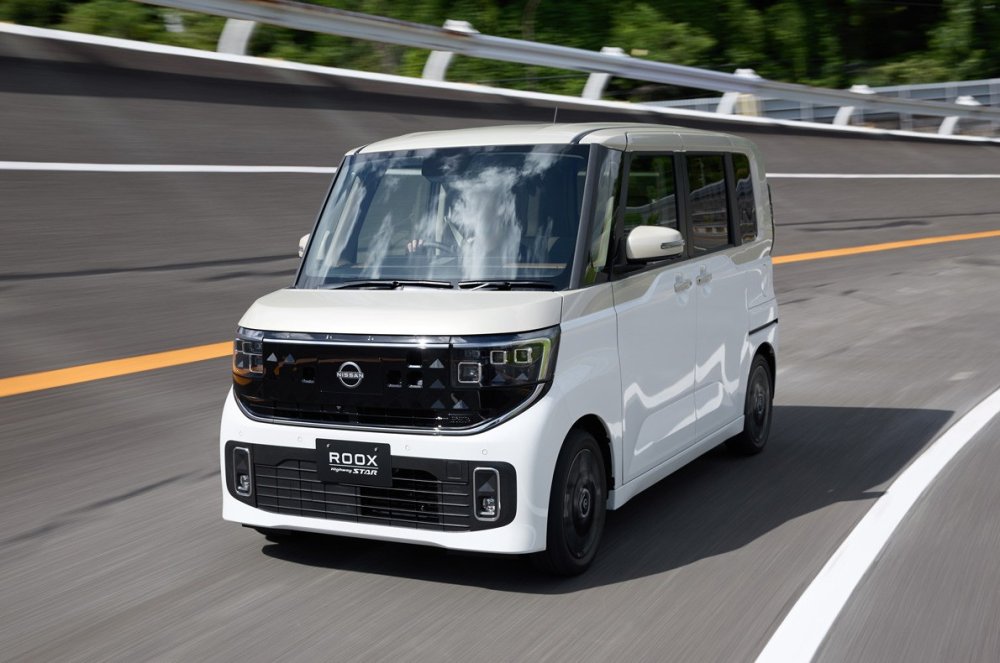 Дебютировало трио новых кей-каров: Nissan Roox, Mitsubishi Delica Mini и eK Space - «Автоновости»