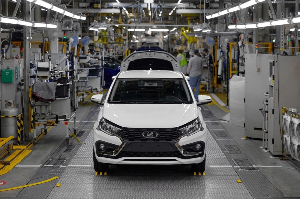 Собранные в Санкт-Петербурге седаны и универсалы Lada Iskra отправили дилерам - «Автоновости»