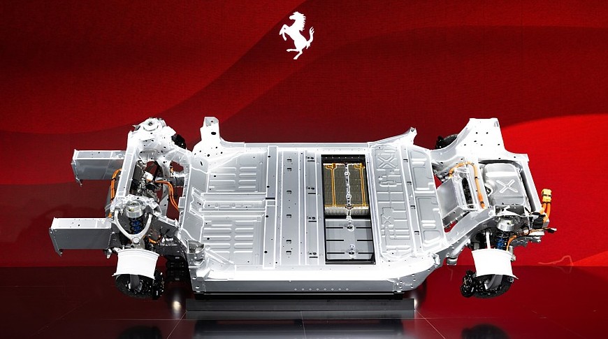 Ferrari показала платформу первого электромобиля: цифры воображения не поражают - «Автоновости»