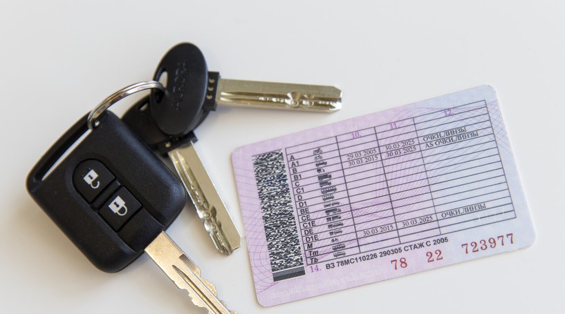 Замена водительских прав в 2026 году: что изменилось и кому нужно обновлять документ - «ГИБДД»