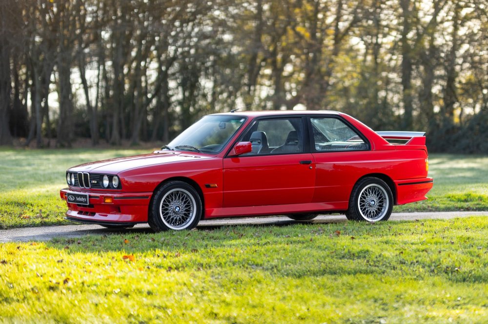 Редкий BMW M3 Sport Evolution 1990 года в идеальном состоянии продадут на аукционе - «Автоновости»