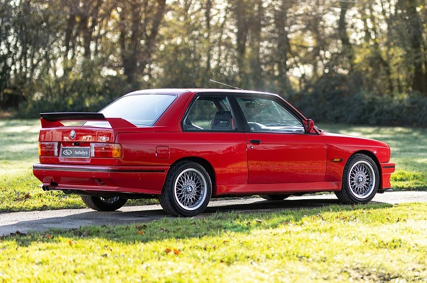 Редкий BMW M3 Sport Evolution 1990 года в идеальном состоянии продадут на аукционе - «Автоновости»