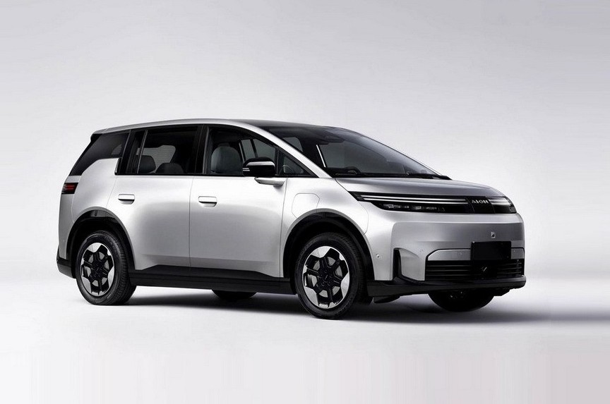 Бренд Aion, который появится в РФ, анонсировал новинку: не то кроссовер, не то компактвэн - «Автоновости»