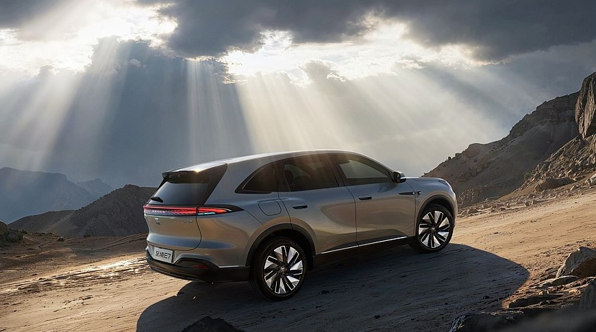 Ещё один конкурент Geely Monjaro: кроссовер Buick Electra E7 готовится к премьере - «Автоновости»