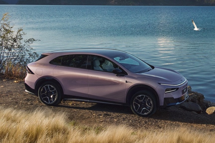 Кроссовер Xpeng G7: к старту продаж готовится более доступная версия - «Автоновости»