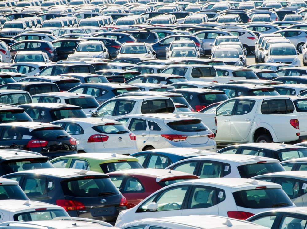 В 2025 году россияне чаще всего покупали автомобили с пробегом в возрасте от 10 до 15 лет - «Автоновости»