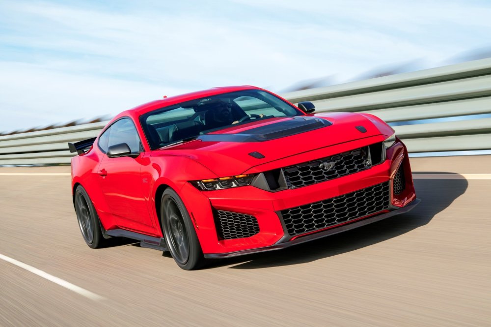 Вместо Shelby GT500: представлен Ford Mustang Dark Horse SC с компрессорным V8 - «Автоновости»