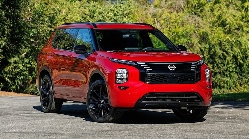 Nissan Rogue PHEV, копия Mitsubishi Outlander, обзавёлся ценником и оказался дороже донора - «Автоновости»