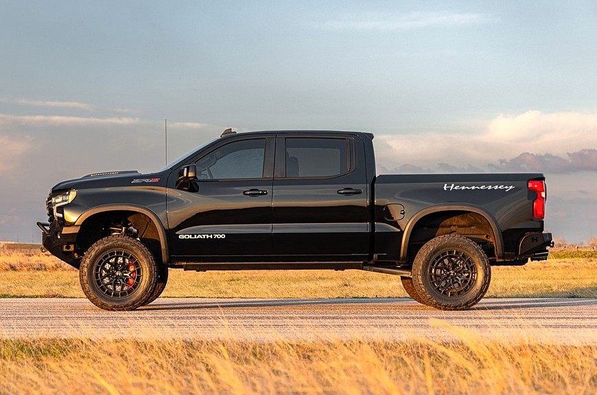 Масл-трак Hennessey Chevrolet Silverado ZR2 Goliath 700: Голиаф против рептилоидов - «Автоновости»