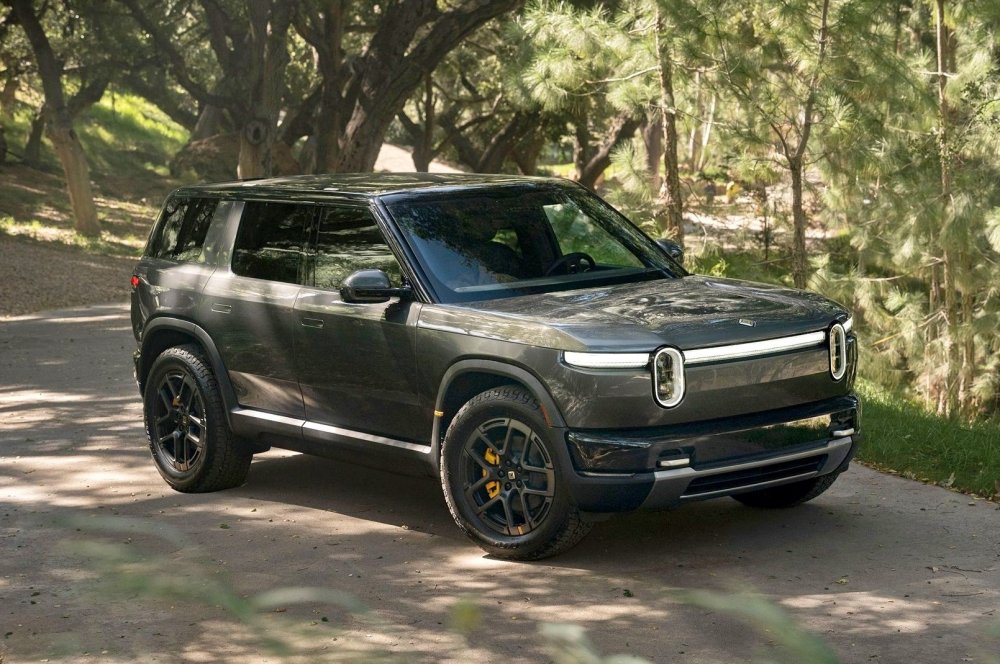 Пан или пропал: кроссовер Rivian R2 готовится к выходу на рынок, объявлены цены - «Автоновости»