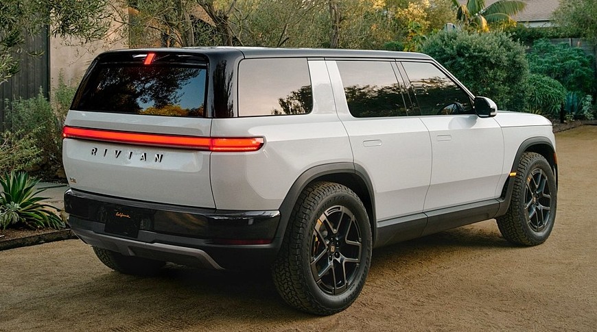 Пан или пропал: кроссовер Rivian R2 готовится к выходу на рынок, объявлены цены - «Автоновости»