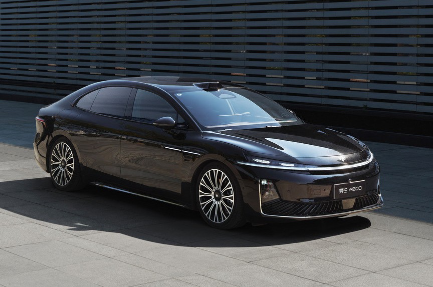 Седан Hyptec A800 от GAC выходит на рынок: необычное решение в салоне, полный привод и скидки - «Автоновости»