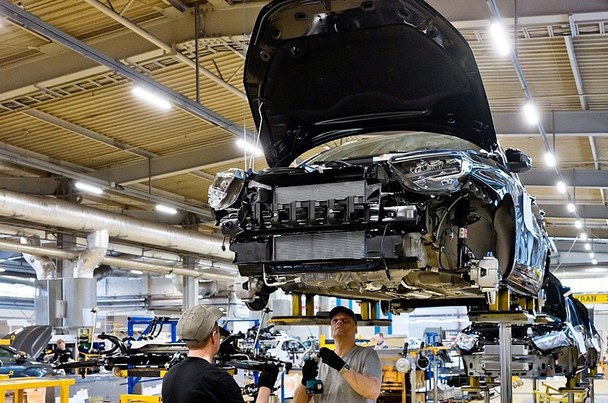 Стартовало производство новых седанов и универсалов Lada Vesta Sport - «Автоновости»