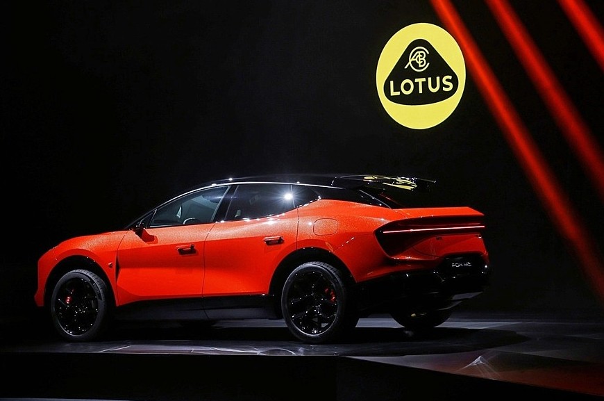 В Китае представлен plug-in гибридный кроссовер Lotus For Me с техникой от Zeekr - «Автоновости»