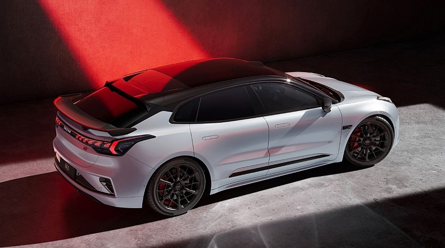 Детский возраст и большие достижения: представлен Zeekr 001 5th Anniversary Edition - «Автоновости»