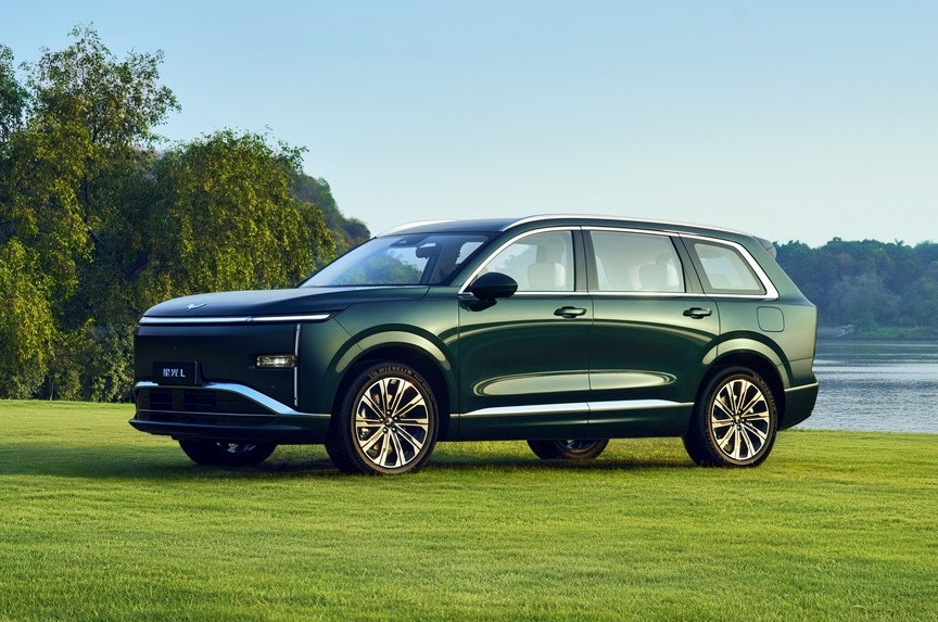 GM и SAIC готовят к премьере большой кроссовер Wuling Starlight L в новом стиле - «Автоновости»