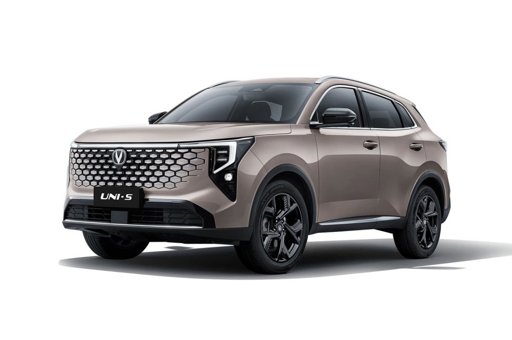 На российский рынок готовится выйти Changan Uni-S нового поколения - «Автоновости»