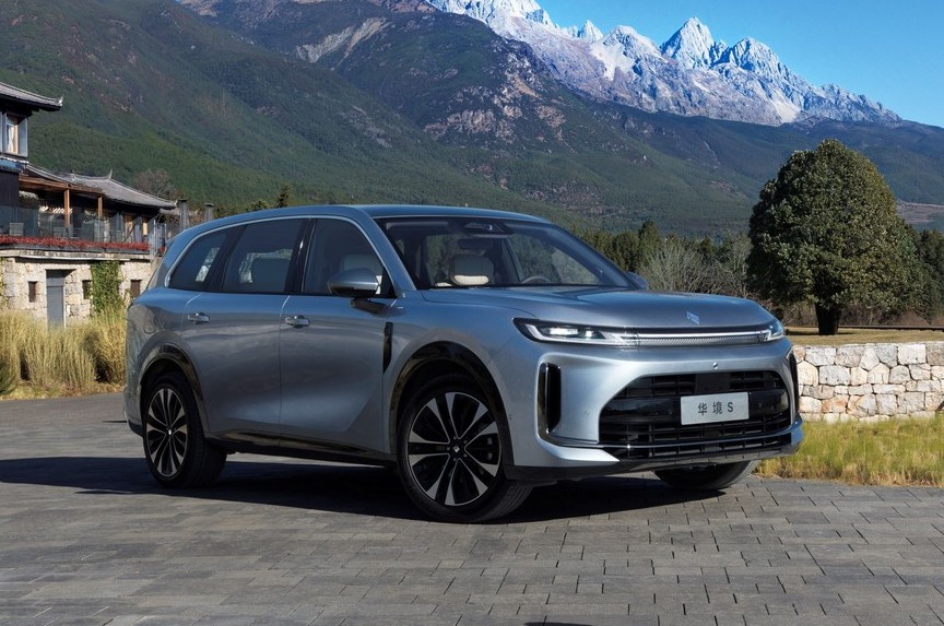 Baojun Huajing S: электроника Huawei, полный привод, флагманы Geely и Chery в конкурентах - «Автоновости»