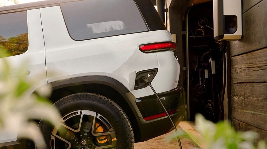 Едва ли вышедший на рынок Rivian R2 готовится обрасти новыми версиями, в их числе R2X - «Автоновости»