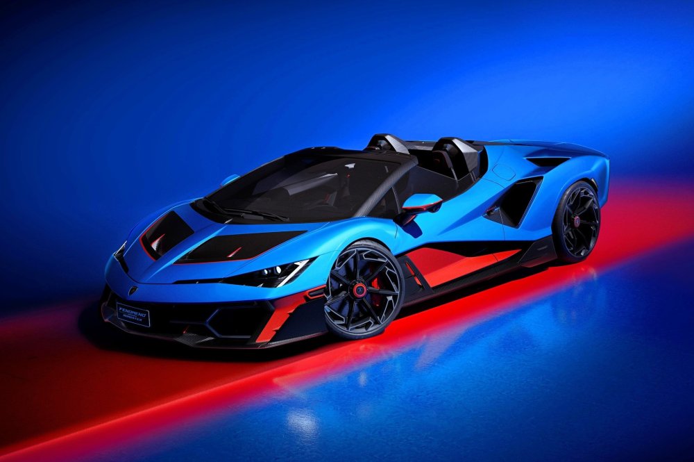 Lamborghini Fenomeno Roadster: космическая цена, ревущий V12 и никакой защиты от дождя - «Автоновости»
