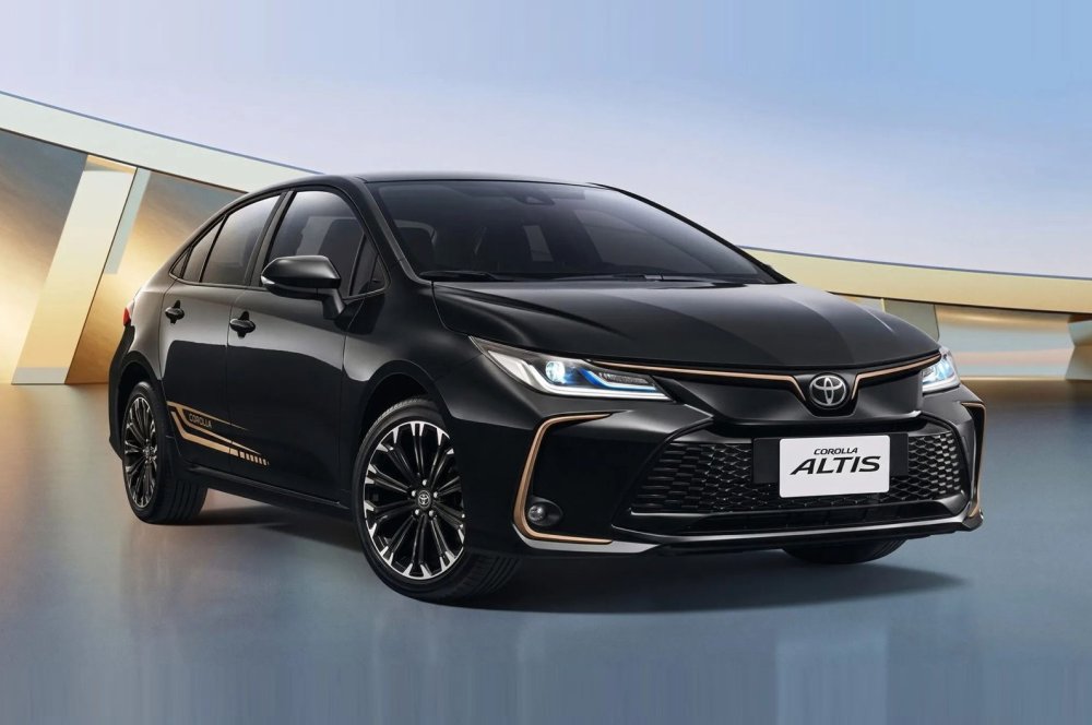 У автомобилей семейства Toyota Corolla появились юбилейные спецверсии - «Автоновости»