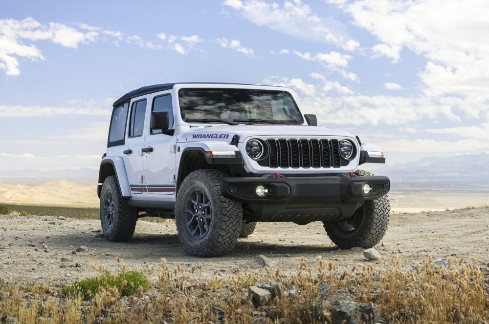 Внедорожник Jeep Wrangler обзавёлся супергеройской спецверсией America250 - «Автоновости»