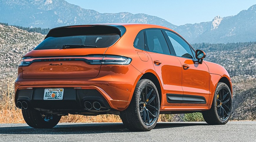 Выстрел в ногу: Porsche окончательно попрощается с бензиновым Macan этим летом - «Автоновости»