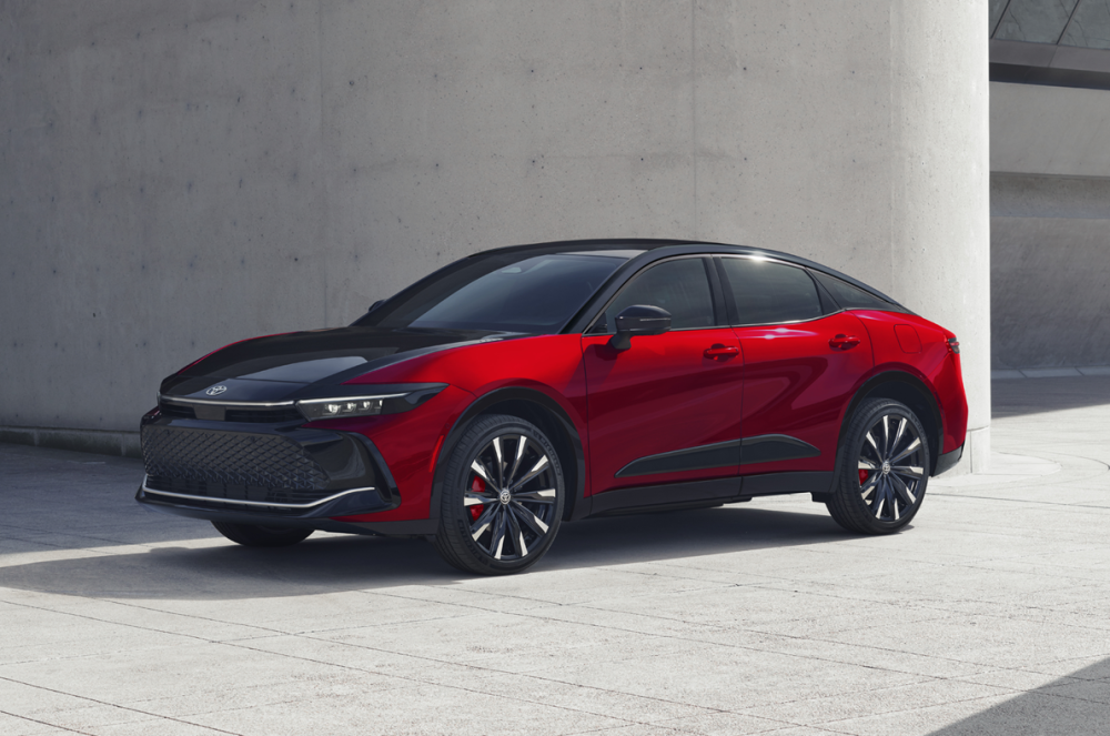 Toyota освежила кросс-седан Crown: иная корма и пересмотренная гибридная установка - «Автоновости»